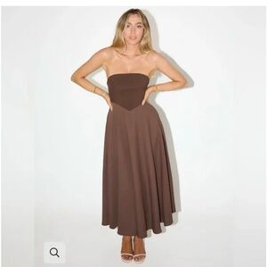 Odd Muse The Ultimate Muse Strapless Midi Dress